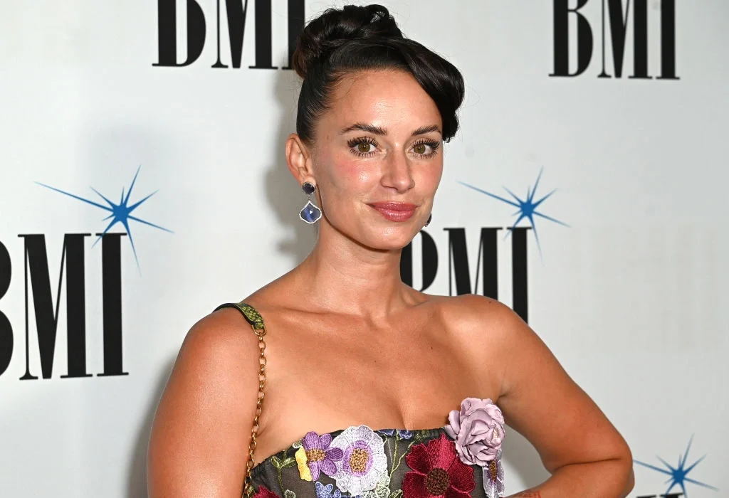 YesJulz Net Worth