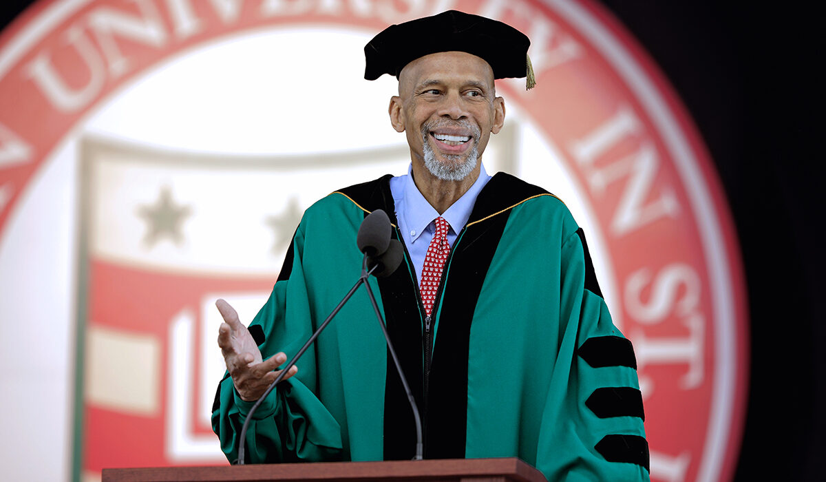 Kareem Abdul-Jabbar speaks at the lectern. - Sacco Trend Magazine Kareem Abdul-Jabbar Net Worth