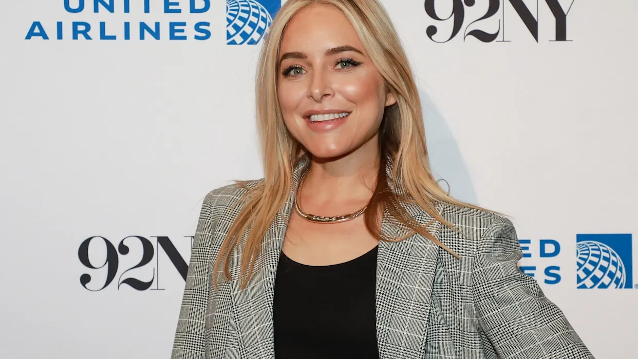Jenny Mollen Net Worth - Sacco Trend Magazine Jenny Mollen Net Worth