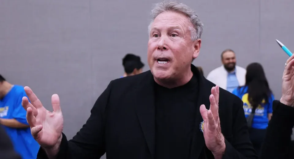 Stephen Cloobeck Net Worth