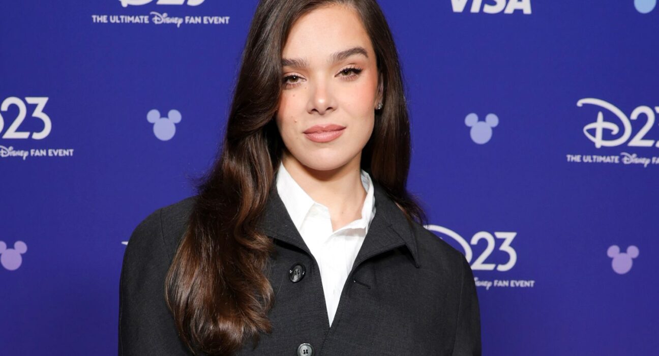 Hailee Steinfeld Net Worth - Sacco Trend Magazine Hailee Steinfeld Net Worth